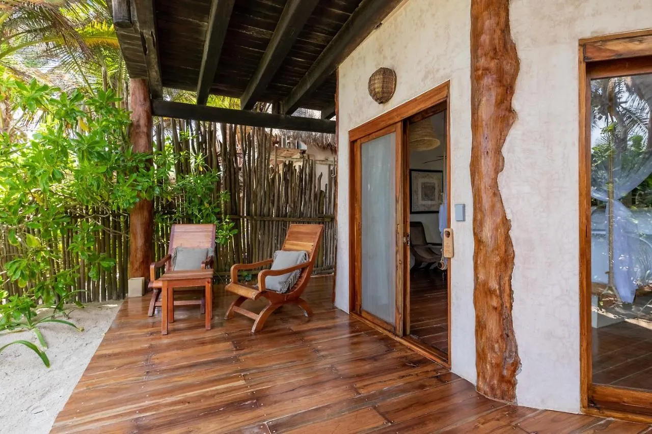 Encantada Tulum 4*,  México